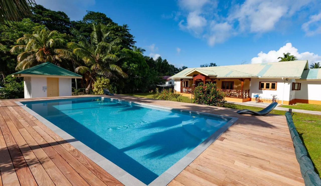 Jms Ventures Guesthouse - Private Pool La Digue Exterior photo