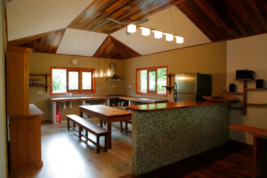 Jms Ventures Guesthouse - Private Pool La Digue Room photo