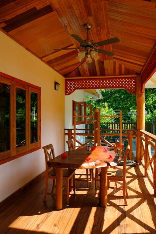 Jms Ventures Guesthouse - Private Pool La Digue Exterior photo